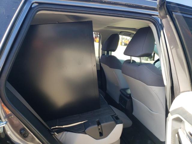 Photo 6 from auction – 2019 TOYOTA RAV4 XLE with VIN JTMP1RFV6KJ013495