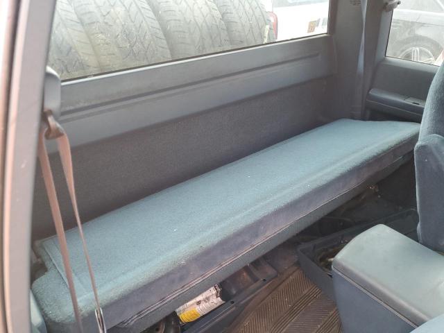 Photo 6 from auction – 1994 GMC SIERRA 15 with VIN 2GTEC19K4R1548303