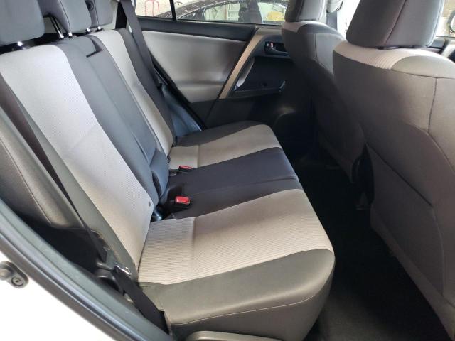 Photo 6 from auction – 2014 TOYOTA RAV4 LE with VIN JTMBFREV7ED055724