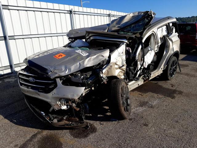 Photo 2 from auction – 2017 FORD ESCAPE SE with VIN 1FMCU9GD2HUC46286