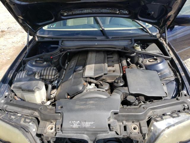 Photo 7 from auction – 2003 BMW 325 I with VIN WBAEV33423KL83503