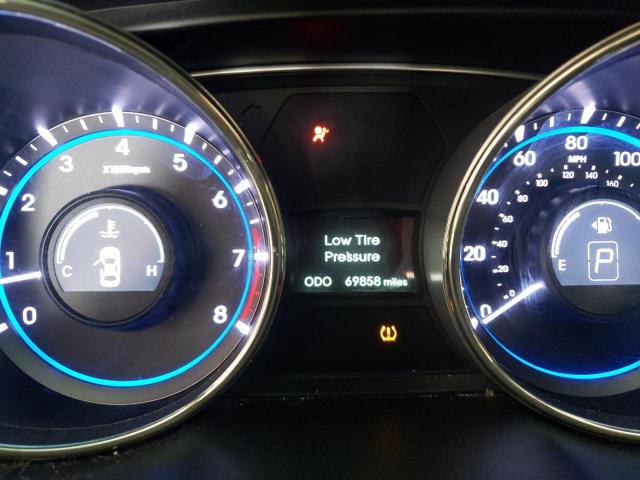 Photo 8 from auction – 2012 HYUNDAI SONATA SE with VIN 5NPEC4AB5CH421854