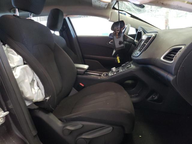 Photo 5 from auction – 2015 CHRYSLER 200 LIMITE with VIN 1C3CCCAB7FN755944