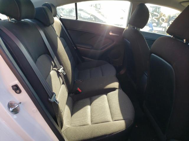 Photo 6 from auction – 2017 KIA FORTE LX with VIN 3KPFK4A74HE036011
