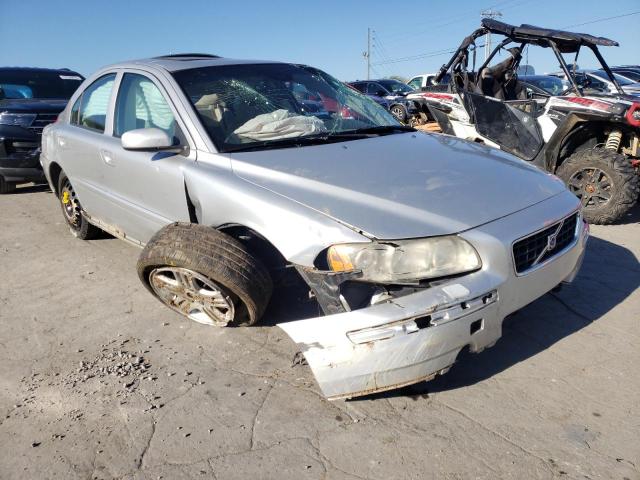 VOLVO S60 2.5T 2005 with VIN YV1RS592252485296 - Photo from auction