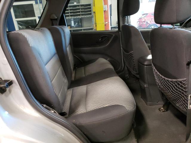 Photo 6 from auction – 2004 FORD ESCAPE XLT with VIN 1FMYU93134KA18210