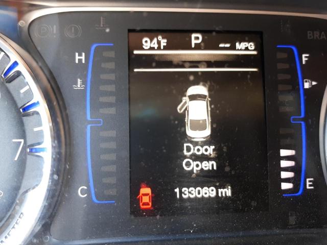 Photo 8 from auction – 2015 CHRYSLER 200 LIMITE with VIN 1C3CCCAB7FN645041