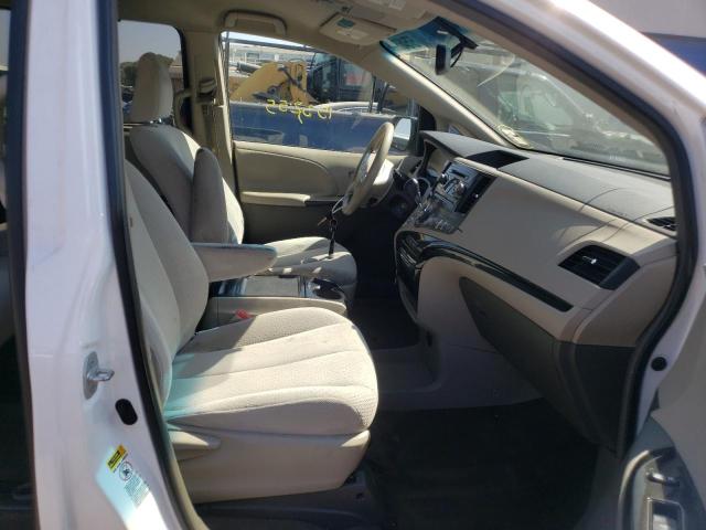 Photo 5 from auction – 2013 TOYOTA SIENNA LE with VIN 5TDKK3DC0DS341409