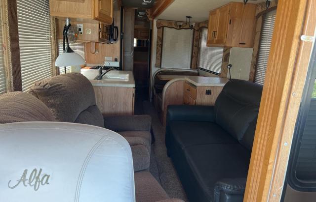 Photo 6 from auction – 2004 FREIGHTLINER CHASSIS X with VIN 4UZAAHAK04CM70562