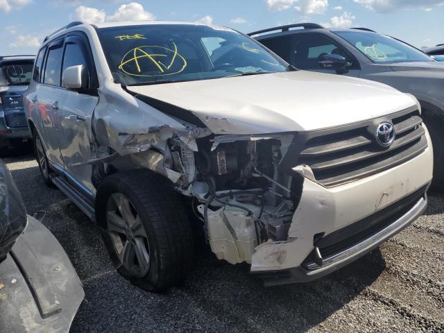 TOYOTA HIGHLANDER 2013 with VIN 5TDDK3EH6DS264158 - Photo from auction