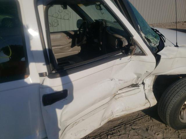 Photo 9 from auction – 2002 CHEVROLET BLAZER with VIN 1GNCS13W42K225288