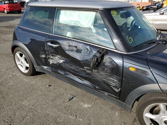 Photo 9 from auction – 2006 MINI COOPER with VIN WMWRC33566TK17046