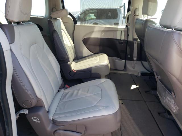 Photo 6 from auction – 2017 CHRYSLER PACIFICA T with VIN 2C4RC1BG5HR704680