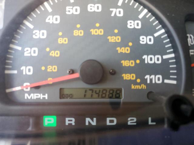 Photo 8 from auction – 2001 TOYOTA 4RUNNER SR with VIN JT3HN86R010335693