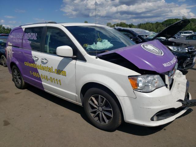 DODGE GRAND CARA 2017 with VIN 2C4RDGCG6HR764501 - Photo from auction