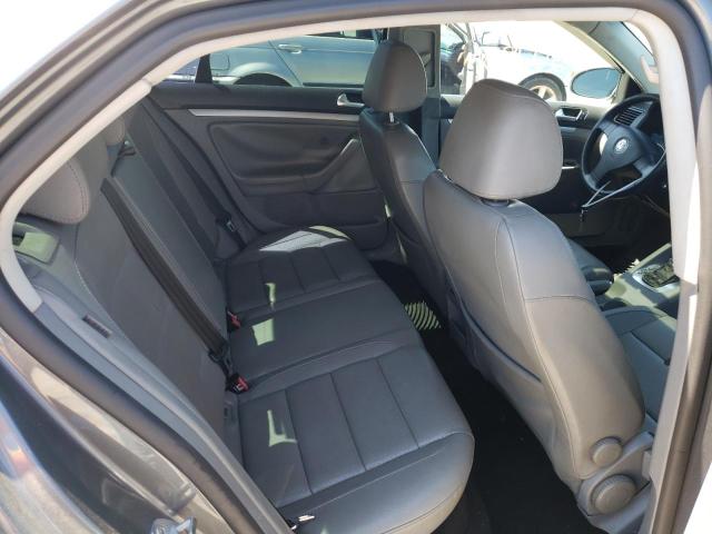 Photo 6 from auction – 2007 VOLKSWAGEN JETTA WOLF with VIN 3VWEF81K87M059322