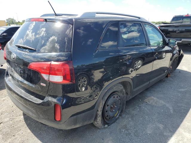 Photo 9 from auction – 2015 KIA SORENTO LX with VIN 5XYKTCA60FG571933