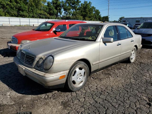 Photo 2 from auction – 1997 MERCEDES-BENZ E 420 with VIN WDBJF72F3VA533277