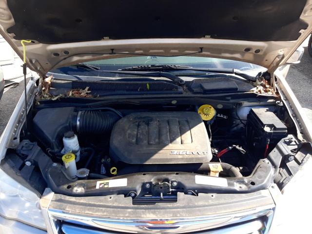 Photo 7 from auction – 2014 CHRYSLER TOWN & COU with VIN 2C4RC1CG8ER374236