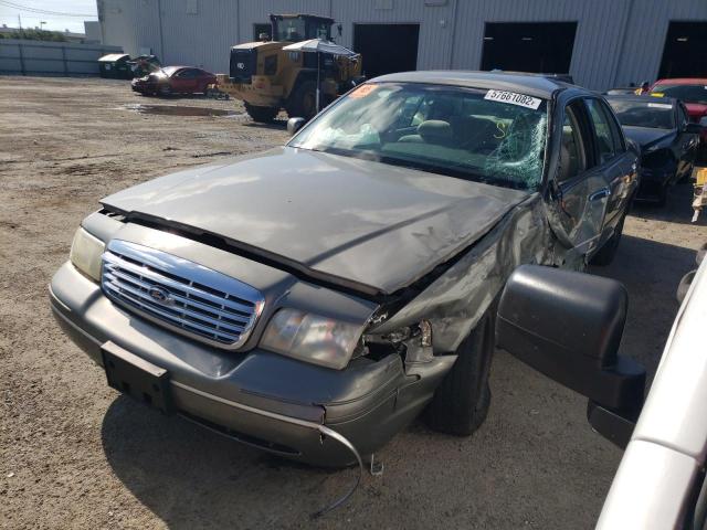 Photo 2 from auction – 1999 FORD CROWN VICT with VIN 2FAFP73W7XX222440