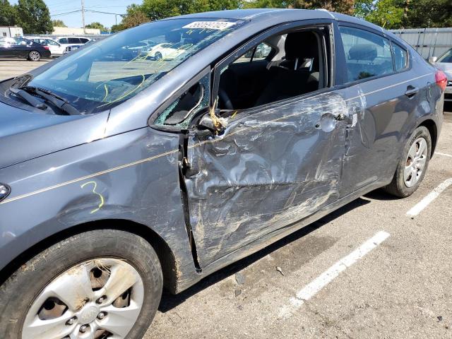 Photo 9 from auction – 2016 KIA FORTE LX with VIN KNAFX4A68G5497776