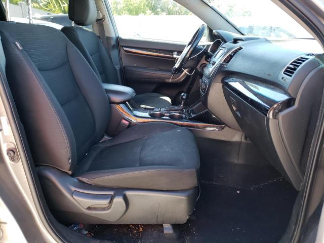 Photo 5 from auction – 2014 KIA SORENTO LX with VIN 5XYKT3A67EG507712