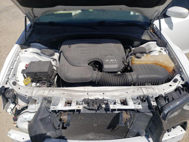 Photo 7 from auction – 2017 CHRYSLER 300 with VIN 2C3CCABG3HH599721