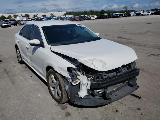 VOLKSWAGEN PASSAT SE 2015 with VIN 1VWBS7A37FC047079 - Photo from auction