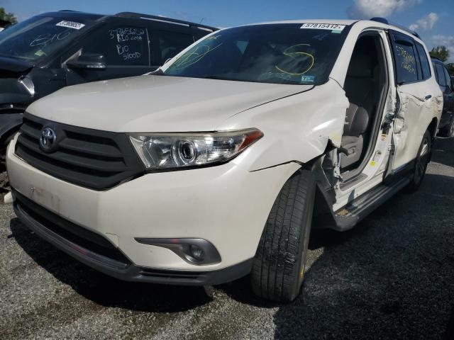 Photo 2 from auction – 2013 TOYOTA HIGHLANDER with VIN 5TDDK3EH6DS264158
