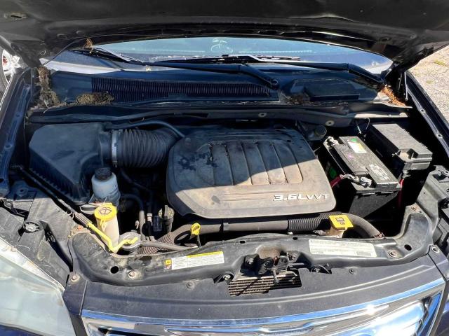 Photo 7 from auction – 2011 CHRYSLER TOWN & COU with VIN 2A4RR5DGXBR702010