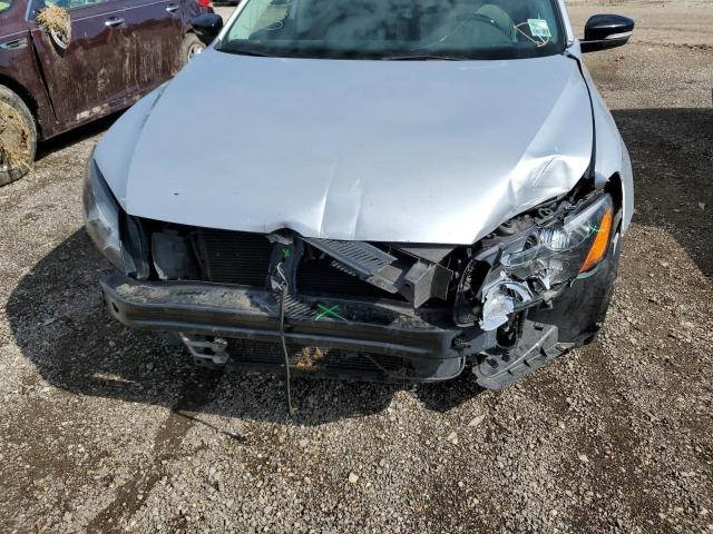 Photo 9 from auction – 2015 VOLKSWAGEN PASSAT SE with VIN 1VWBT7A38FC091797