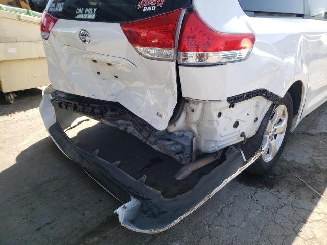 Photo 9 from auction – 2013 TOYOTA SIENNA LE with VIN 5TDKK3DC0DS341409