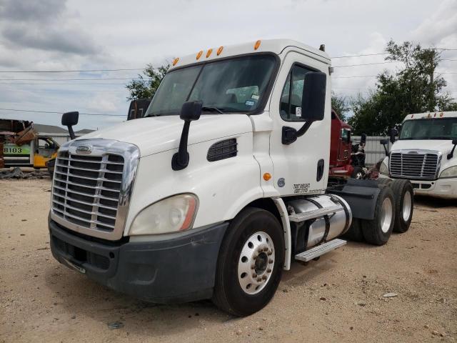 Photo 2 from auction – 2013 FREIGHTLINER CASCADIA 1 with VIN 1FUJGBDV9DSBV4357