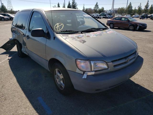 TOYOTA SIENNA CE 2000 with VIN 4T3ZF19C1YU177348 - Photo from auction