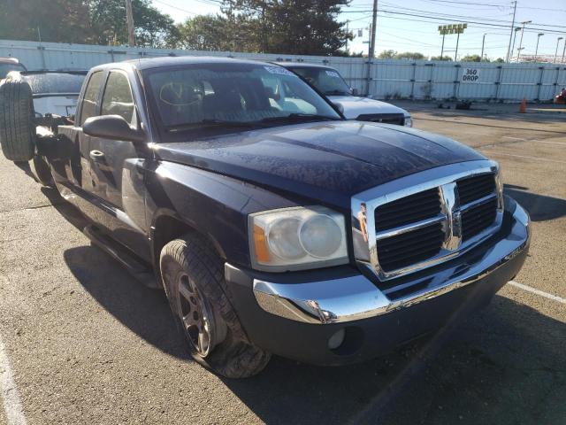 DODGE DAKOTA SLT 2005 with VIN 1D7HW42N95S225696 - Photo from auction