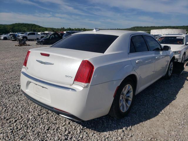 Photo 4 from auction – 2015 CHRYSLER 300 LIMITE with VIN 2C3CCAAG2FH868225
