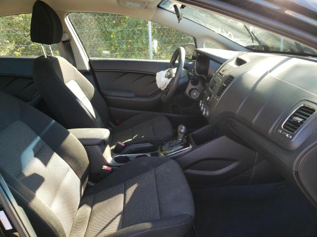 Photo 5 from auction – 2017 KIA FORTE LX with VIN 3KPFK4A72HE041059