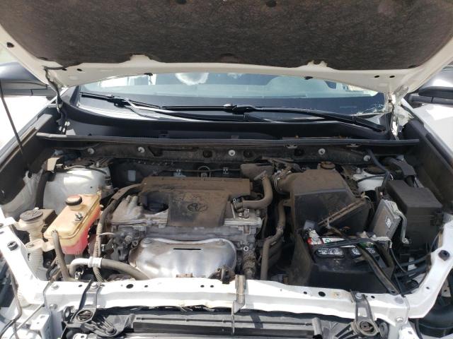 Photo 7 from auction – 2015 TOYOTA RAV4 LE with VIN JTMZFREV3FJ059075