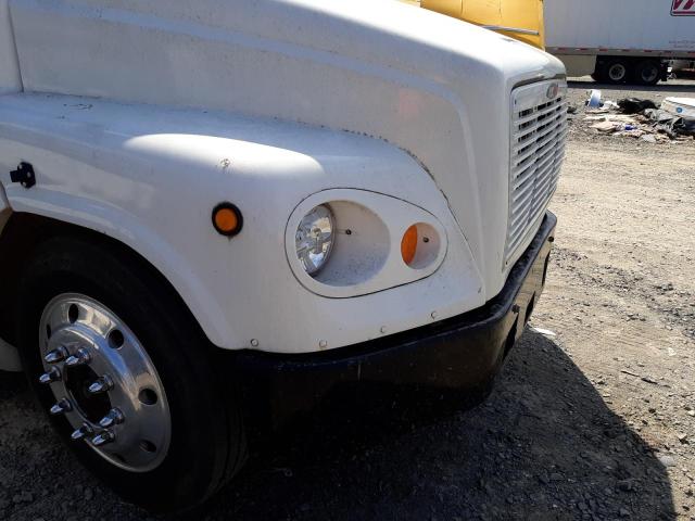 Photo 9 from auction – 2002 FREIGHTLINER CHASSIS FB with VIN 4UZAAZBW62CK13541
