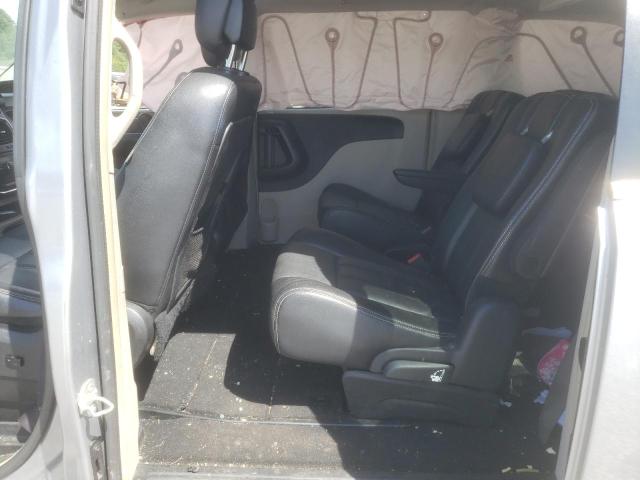 Photo 6 from auction – 2015 CHRYSLER TOWN & COU with VIN 2C4RC1BG3FR552069