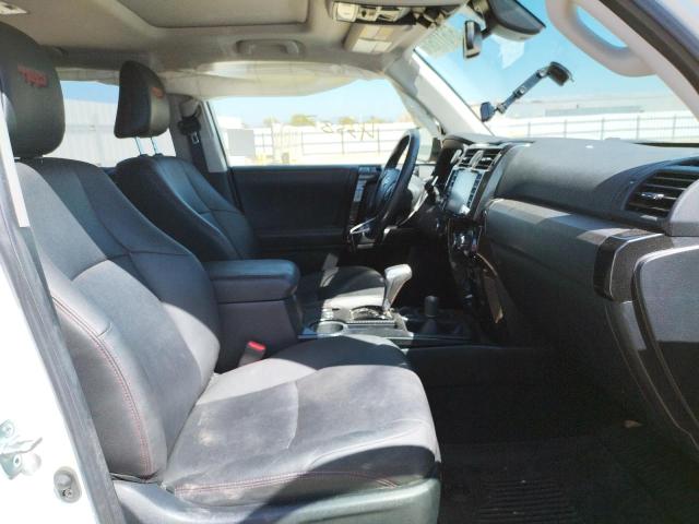 Photo 5 from auction – 2020 TOYOTA 4 RUNNER with VIN JTEBU5JR9L5788612