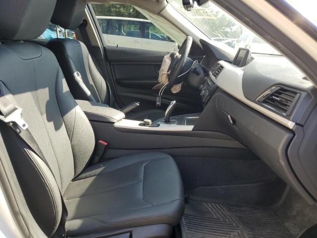 Photo 5 from auction – 2017 BMW 320 XI with VIN WBA8E5G58HNU22225
