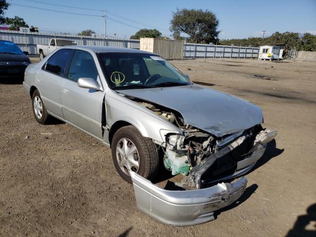 TOYOTA CAMRY CE 2001 with VIN 4T1BG22K51U845947 - Photo from auction