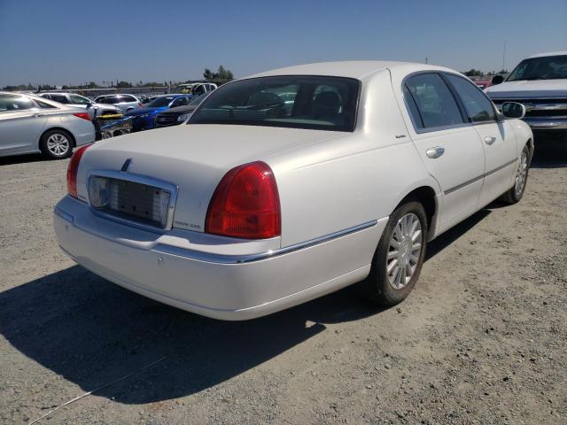 Photo 4 from auction – 2003 LINCOLN TOWN CAR with VIN 1LNHM82W83Y645200