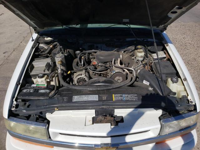 Photo 7 from auction – 2004 CHEVROLET BLAZER with VIN 1GNDT13X04K160758