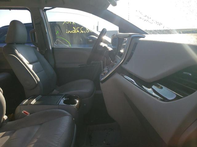 Photo 5 from auction – 2017 TOYOTA SIENNA XLE with VIN 5TDYZ3DC6HS834829