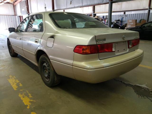 Photo 3 from auction – 2000 TOYOTA CAMRY CE with VIN 4T1BG22K7YU990353