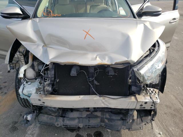 Zdjęcie 7 z aukcji – 2015 TOYOTA HIGHLANDER z VIN 5TDJKRFH4FS157911