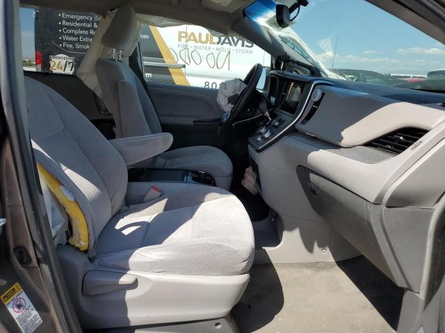 Photo 5 from auction – 2015 TOYOTA SIENNA LE with VIN 5TDKK3DC8FS611070