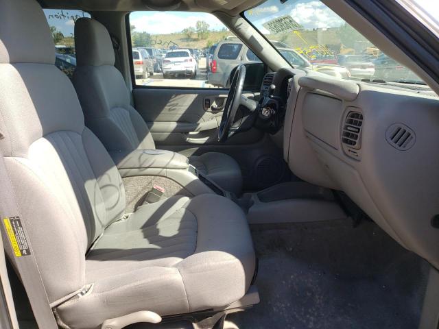 Photo 5 from auction – 2004 CHEVROLET BLAZER with VIN 1GNDT13X04K160758